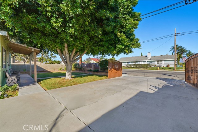 Detail Gallery Image 10 of 42 For 9824 Linden Ave, Bloomington,  CA 92316 - 3 Beds | 2 Baths