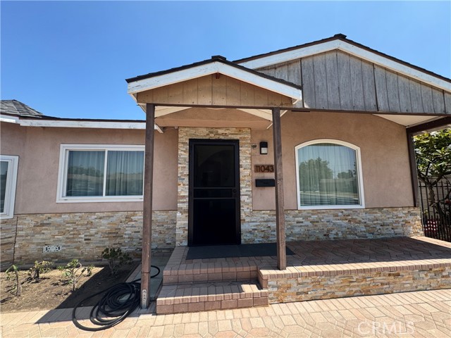 11043 Bexley Drive, Whittier CA: https://media.crmls.org/medias/76fb3ad8-aa76-472e-a548-989d6ada616c.jpg