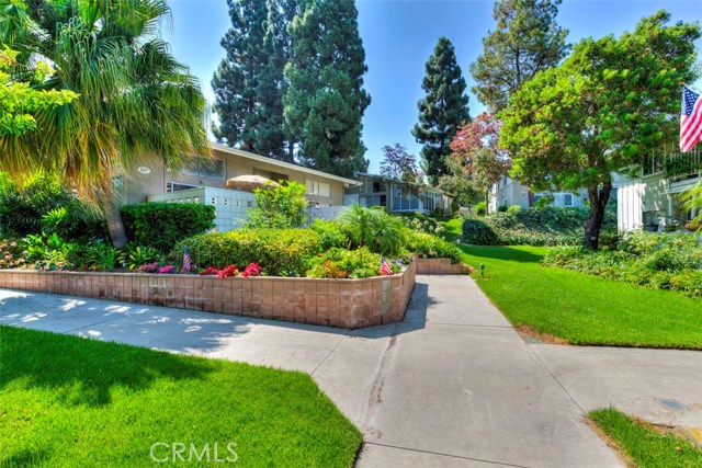 257 D Calle Aragon, Laguna Woods, CA 92637