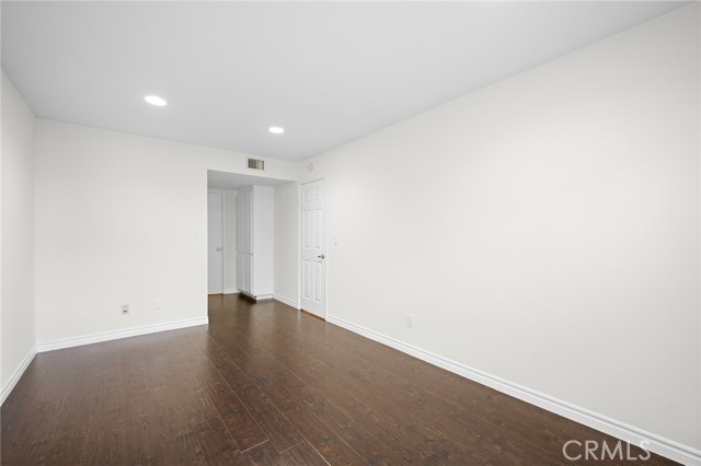 Detail Gallery Image 19 of 34 For 323 N Jackson #119,  Glendale,  CA 91206 - 2 Beds | 2/1 Baths