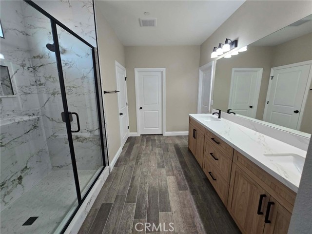 Detail Gallery Image 12 of 28 For 20401 Tonawanda Rd, Apple Valley,  CA 92307 - 4 Beds | 3 Baths