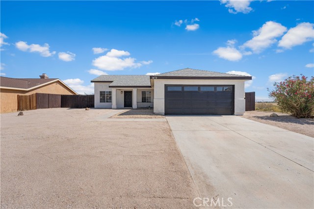 1472 Bedford Avenue, Rosamond CA: https://media.crmls.org/medias/76fd9b22-39a9-4daf-85a8-826e6d092e68.jpg