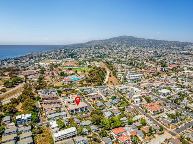 711 W 33rd Street, San Pedro CA: https://media.crmls.org/medias/76fdb6c5-96f8-48cd-931e-3f5242d675ba.jpg