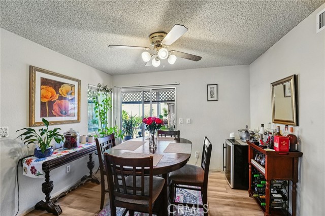 Detail Gallery Image 9 of 35 For 13210 Mohican, Moreno Valley,  CA 92555 - 3 Beds | 2/1 Baths