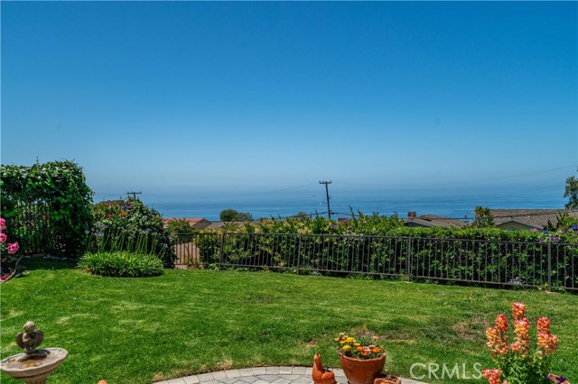 30715 Rue De La Pierre, Rancho Palos Verdes CA: https://media.crmls.org/medias/76fe0dc4-4798-4c8b-b8a9-e1cac59027fa.jpg