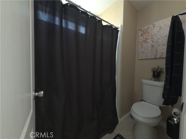 Detail Gallery Image 11 of 18 For 13643 Cabrillo Court, Fontana,  CA 92336 - 4 Beds | 2/1 Baths