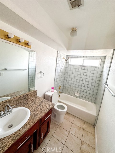 Detail Gallery Image 5 of 8 For 21131 Windsong St, California City,  CA 93505 - 3 Beds | 2/1 Baths