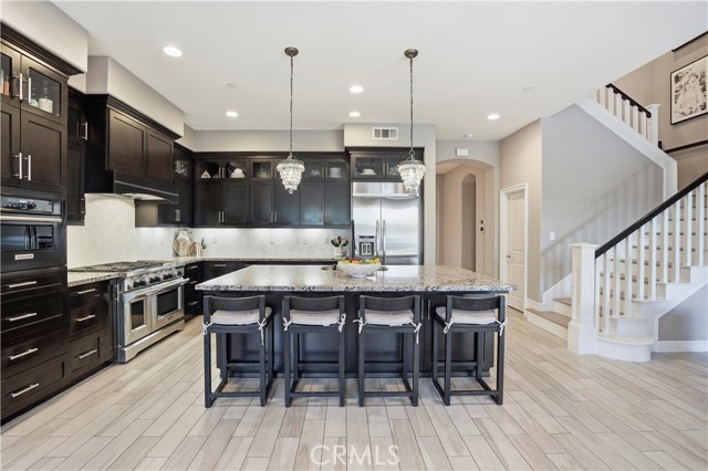 Detail Gallery Image 11 of 55 For 17491 Oakbluffs Lane, Huntington Beach,  CA 92649 - 5 Beds | 5/1 Baths