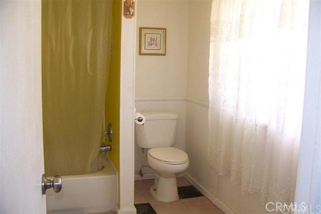 Detail Gallery Image 6 of 8 For 9548 White Rd, Phelan,  CA 92371 - 3 Beds | 2 Baths