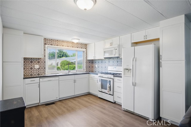 Detail Gallery Image 1 of 22 For 982 E Lassen Ave #32,  Chico,  CA 95973 - 2 Beds | 1 Baths