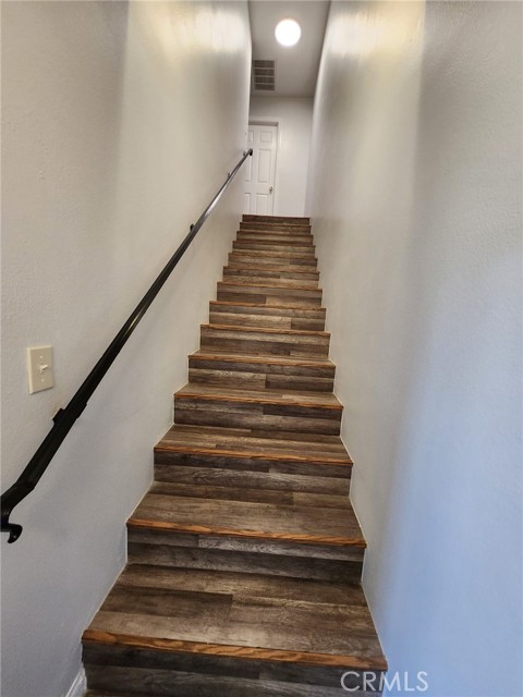 Detail Gallery Image 5 of 34 For 13801 Hoyt St #115,  Pacoima,  CA 91331 - 4 Beds | 4 Baths