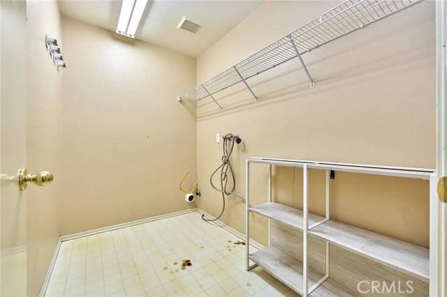 7326 Oxford Place, Rancho Cucamonga CA: https://media.crmls.org/medias/7701ffe9-fb13-43c5-ab3e-630480be37b6.jpg