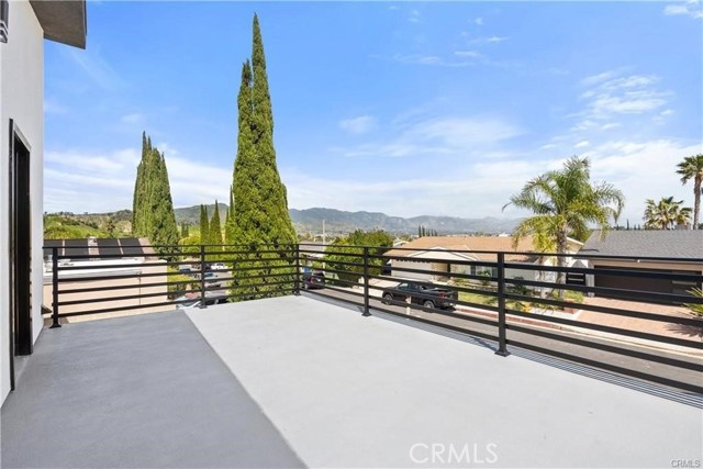 17467 Tuscan Drive, Granada Hills CA: https://media.crmls.org/medias/77020d09-b1f2-40cf-a879-221a34bea3c8.jpg