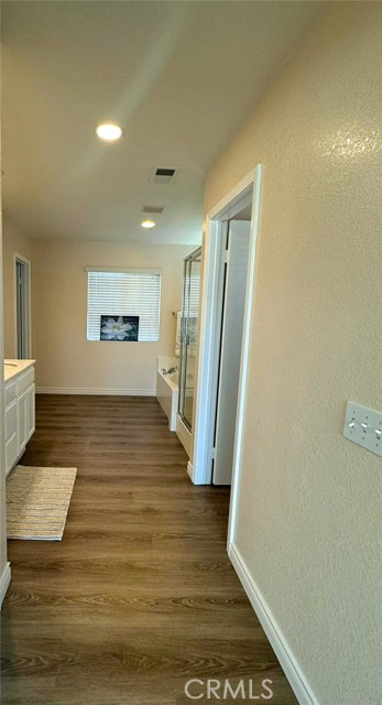 Detail Gallery Image 9 of 15 For 1011 Whimbrel Way, Perris,  CA 92571 - 4 Beds | 2/1 Baths