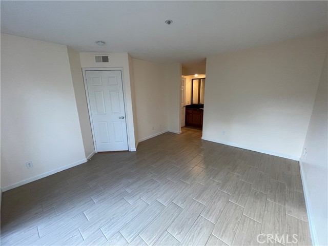 Detail Gallery Image 33 of 56 For 1965 Las Colinas Cir #308,  Corona,  CA 92879 - 2 Beds | 2 Baths