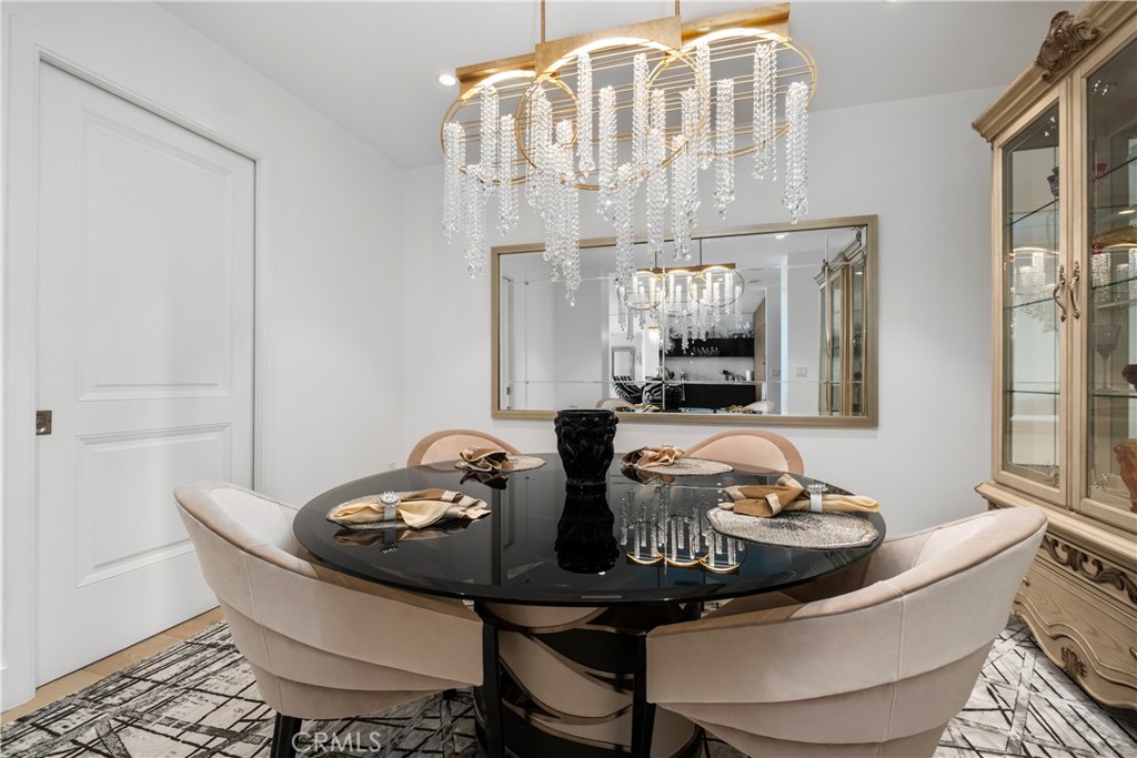 77036aea 187e 438a A511 A098ae5c762d