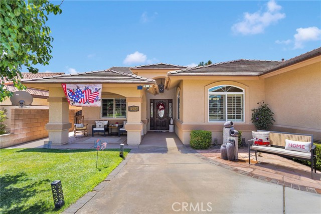 Detail Gallery Image 4 of 48 For 14927 Tournament Dr, Helendale,  CA 92342 - 3 Beds | 2 Baths