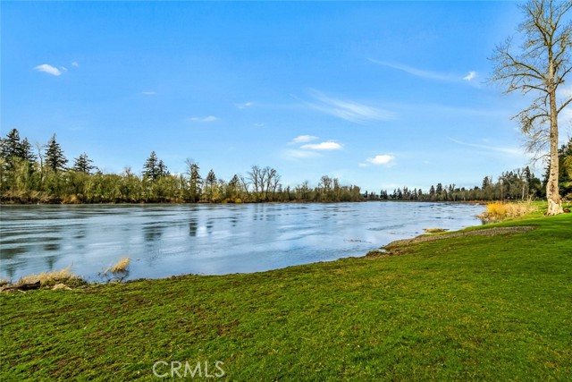 Detail Gallery Image 33 of 65 For 3925 Rivercrest Dr, –,  OR 97303 - 3 Beds | 3 Baths