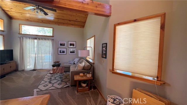 Detail Gallery Image 34 of 64 For 33478 Angeles Dr, Green Valley Lake,  CA 92341 - 2 Beds | 2 Baths