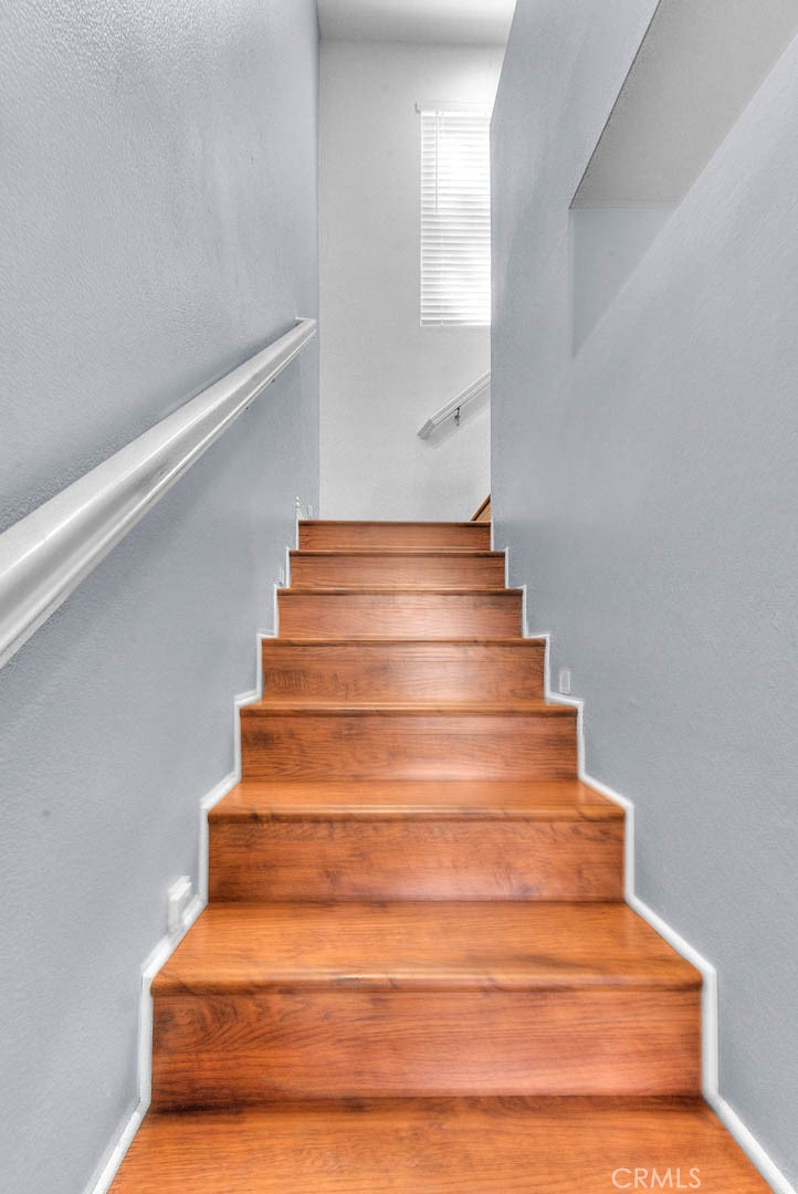 https://media.crmls.org/medias/77051d33-e2fc-43bc-8c4c-e8b59515dcb1.jpg?preset=X-Large