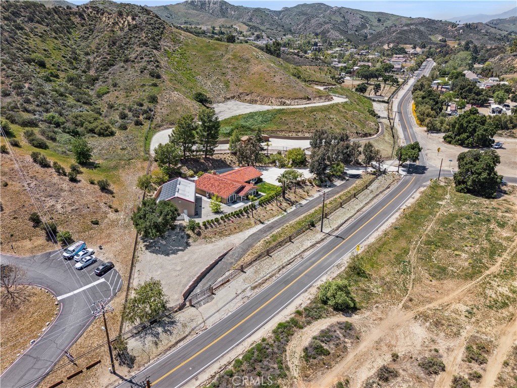 https://media.crmls.org/medias/770533d5-e72d-48dc-bad1-14d74d530595.jpg?preset=X-Large