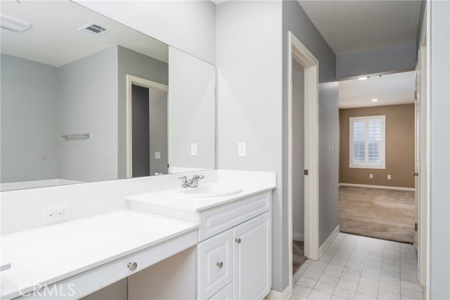 4775 S Bresse Paseo, Ontario CA: https://media.crmls.org/medias/77054e06-5f99-4e5a-9a0a-7c08a359ea5f.jpg