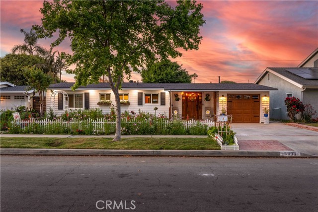 Detail Gallery Image 2 of 61 For 6903 E Driscoll St, Long Beach,  CA 90815 - 3 Beds | 2 Baths