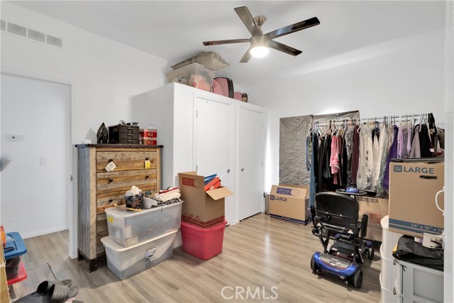 27320 Rodeo Road, Helendale CA: https://media.crmls.org/medias/770619a7-f581-423e-a915-65bab4bd01c9.jpg
