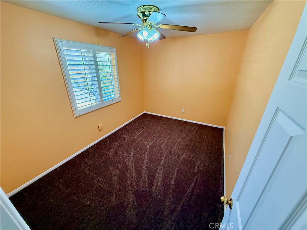 https://media.crmls.org/medias/77061aac-d26e-47ce-80ff-de31fa3f1cdf.jpg?preset=X-Large