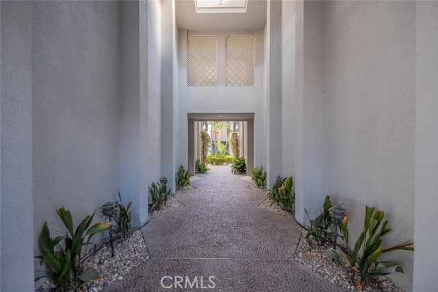 Detail Gallery Image 5 of 35 For 432 S Sierra Madre Bld #1,  Pasadena,  CA 91107 - 2 Beds | 2 Baths