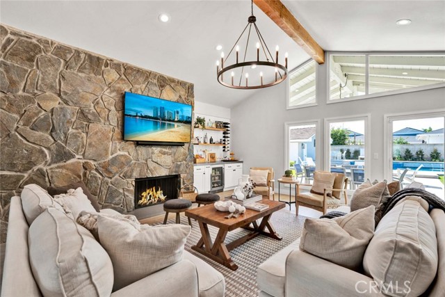 Detail Gallery Image 6 of 35 For 1016 Castlegate Ln, North Tustin,  CA 92705 - 5 Beds | 3/1 Baths