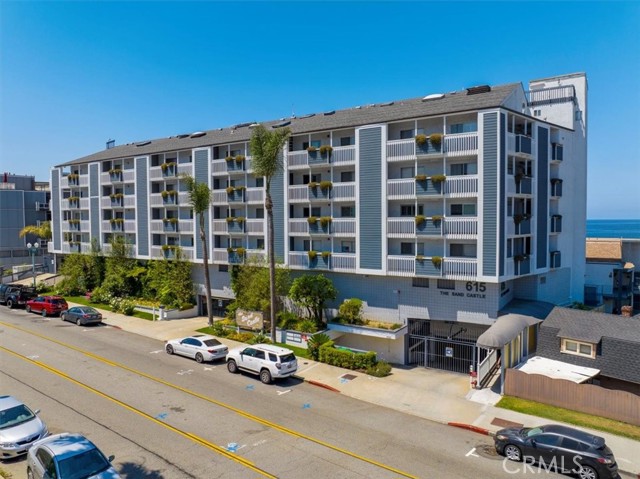 615 Esplanade, Redondo Beach, California 90277, 1 Bedroom Bedrooms, ,1 BathroomBathrooms,Residential,Sold,Esplanade,SB24012531