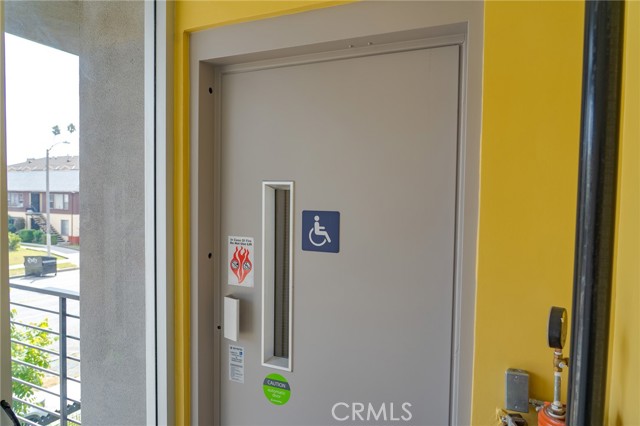 Detail Gallery Image 52 of 53 For 1187 Crenshaw Bld #102,  Los Angeles,  CA 90019 - 2 Beds | 3 Baths