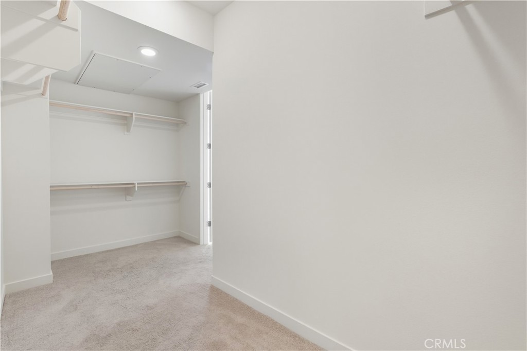 MLS #OC25225551 image #24