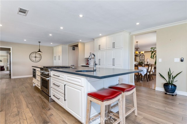 2885 Summer Ranch Road, Paso Robles CA: https://media.crmls.org/medias/7709cc26-3c4c-4196-9fa1-1ff51a0d0428.jpg