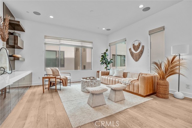 Image 3 of 51 For 24 Ebb Tide  