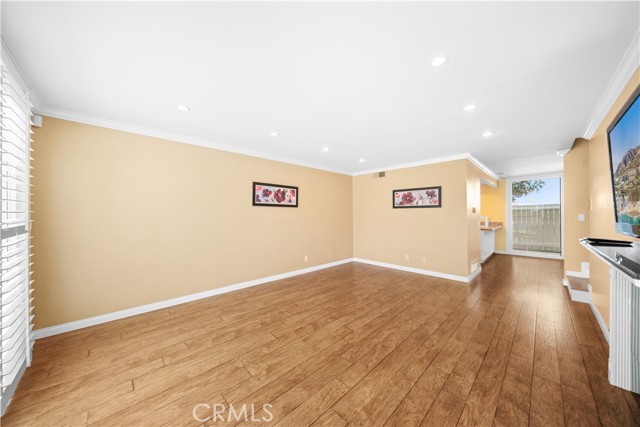 Detail Gallery Image 3 of 57 For 3520 Maricopa #1,  Torrance,  CA 90503 - 3 Beds | 3 Baths