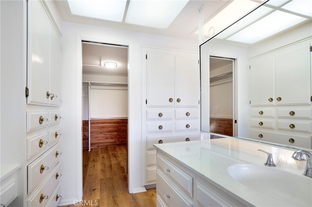 MLS #OC25241749 image #24