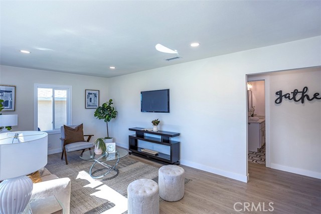 Detail Gallery Image 7 of 33 For 8825 Maryknoll Ave, Whittier,  CA 90605 - 3 Beds | 2 Baths