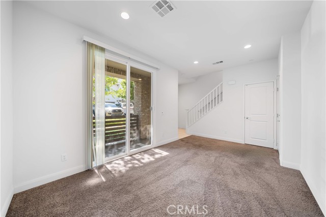 7356 Luminaire Place, Rancho Cucamonga CA: https://media.crmls.org/medias/770bf71c-8b11-4c4e-bb38-7849139045ff.jpg