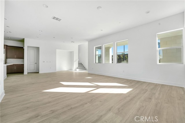 27422 Creekwood Lane, Valencia CA: https://media.crmls.org/medias/770c9bd3-90d1-48e4-b474-e85ac22f608b.jpg