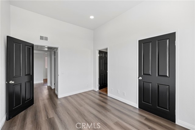450 E 4th Street, Santa Ana CA: https://media.crmls.org/medias/770d1d99-e353-414f-bdfa-3919856cdee1.jpg