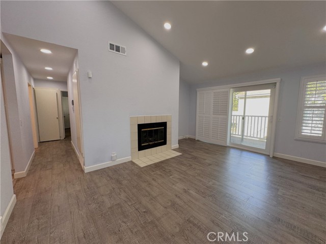 Detail Gallery Image 3 of 25 For 22230 S Vermont Ave #203,  Torrance,  CA 90502 - 2 Beds | 2 Baths