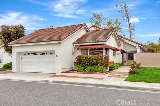 Detail Gallery Image 1 of 22 For 42 Sunlight, Irvine,  CA 92603 - 3 Beds | 2 Baths