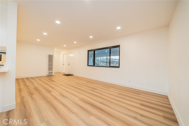 Detail Gallery Image 11 of 43 For 13865 Sterling, Moreno Valley,  CA 92555 - 3 Beds | 1/1 Baths