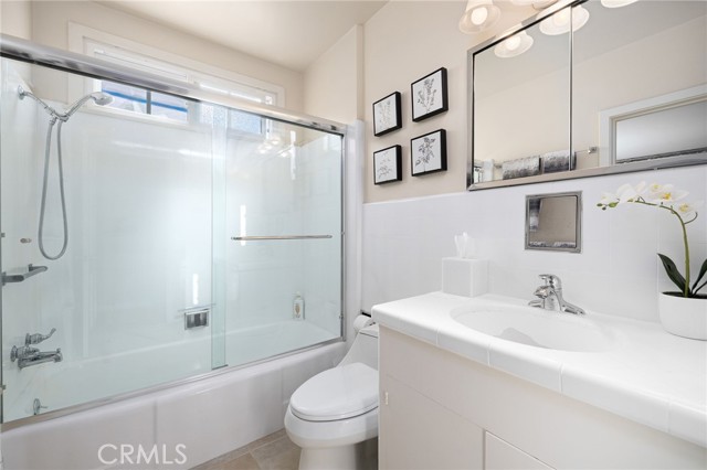 Detail Gallery Image 27 of 69 For 2964 Lombardy Rd, Pasadena,  CA 91107 - 4 Beds | 3 Baths