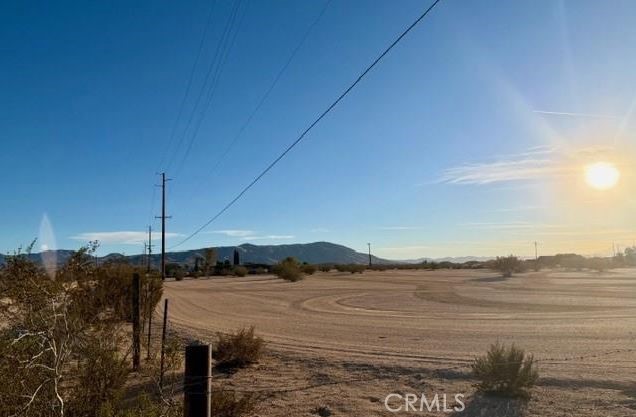 Detail Gallery Image 3 of 3 For 23585 Bear Valley, Apple Valley,  CA 92308 - – Beds | – Baths