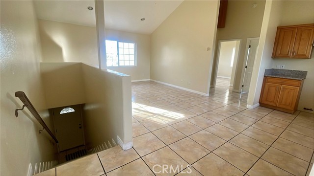 Detail Gallery Image 4 of 17 For 1073 W 112th St, Los Angeles,  CA 90044 - 3 Beds | 2 Baths