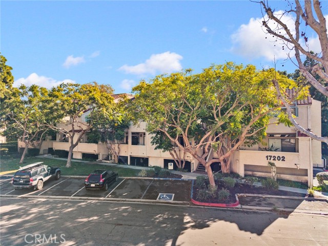 Detail Gallery Image 38 of 46 For 17202 Corbina Ln #202,  Huntington Beach,  CA 92649 - 2 Beds | 2 Baths