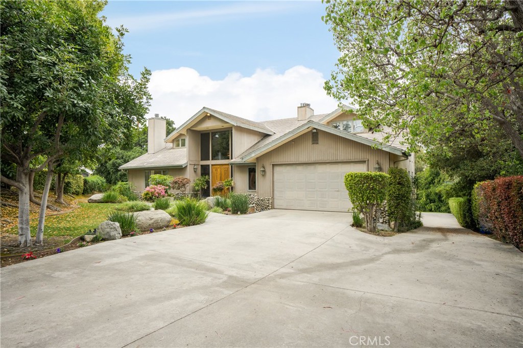 8321 La Sierra Avenue